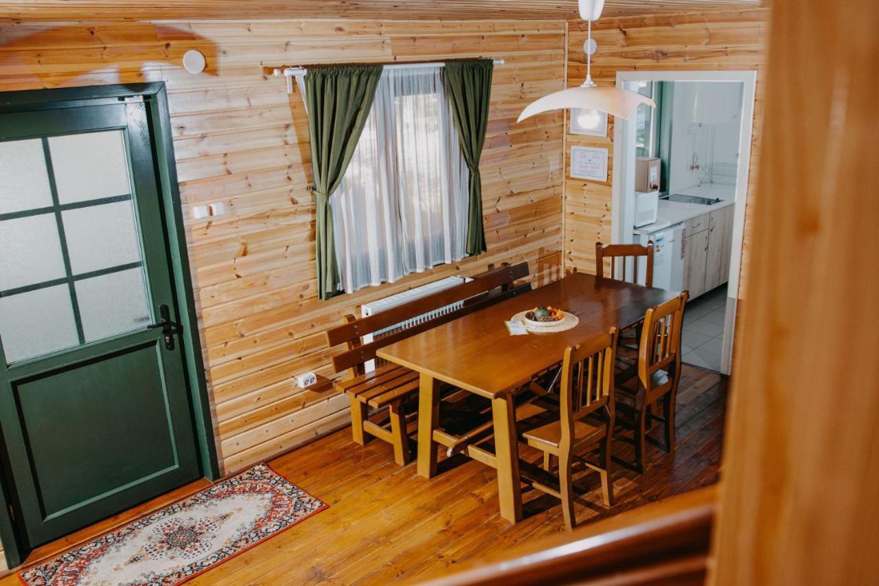 Tusnad Camping BaileTusnad Luaran gambar